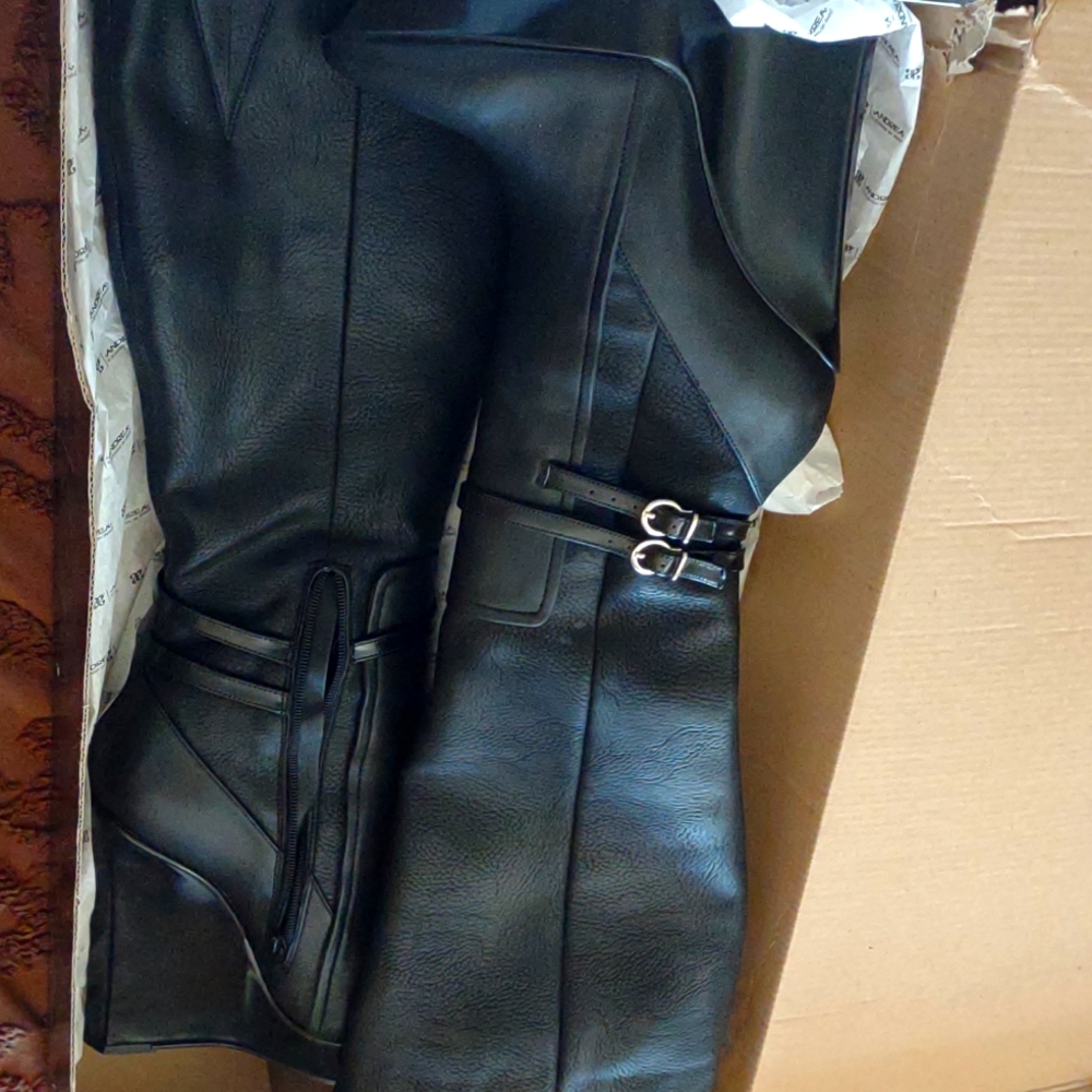 Brand New beautiful boots!